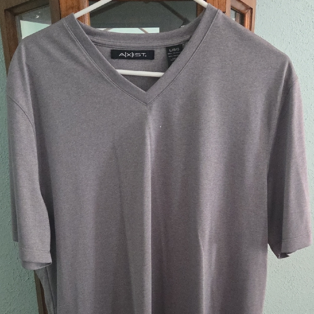 Axist Gray Short Sleeve Tees